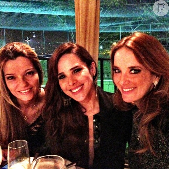 Ticiane Pinheiro se diverte com Wanessa e a com a amiga Carol Sanchesm