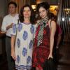 Débora Bloch curtiu a noite de sábado, 29 de junho de 2013, com a filha, Julia Anquier, que está de férias no Brasil do curso de cinema que faz em Nova York