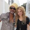 Shakira vai a estúdio de gravação com Carlinhos Brown