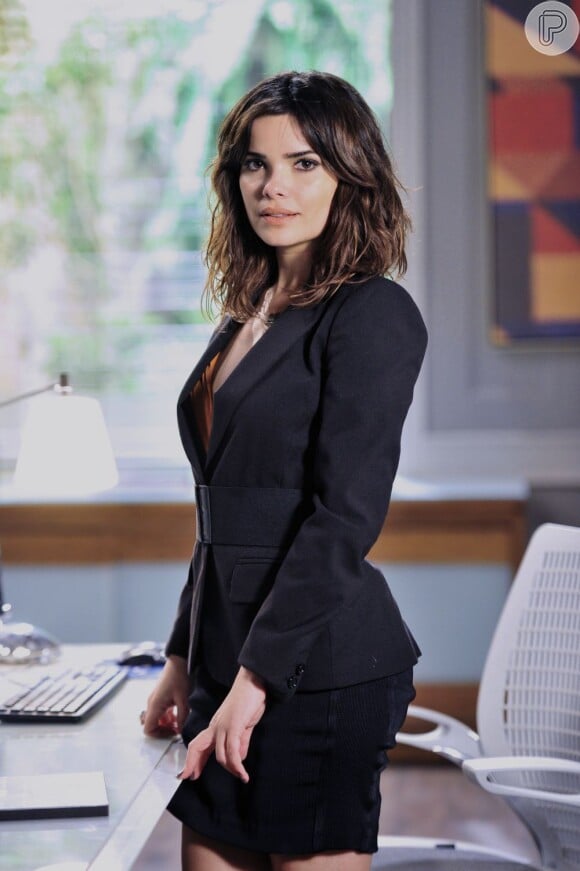 Vanessa Giácomo ficou com o papel da secretária Aline em 'Amor à Vida'