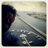 Rafael Cardoso posta foto durante passeio em Miami, nos Estados Unidos