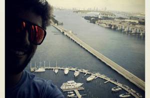 Rafael Cardoso posta foto durante passeio em Miami, nos Estados Unidos