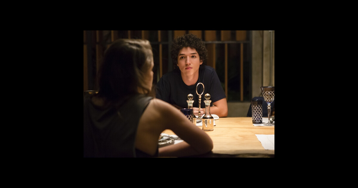 'Verdades Secretas': Bruno revela para a família que transa com homens ...