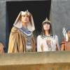 O rei Ramsés (Sérgio Marone) e a rainha Nefertari (Camila Rodrigues) observam a chegada da quarta praga