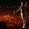 No primeiro Rock in Rio, em 1985, Freddie Mercury e a banda Queen emocionaram o público com 'Love of my life'