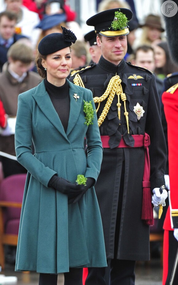 Príncipe William e Kate Middleton viajaram para alguns países representando a Coroa antes do anúncio da gravidez