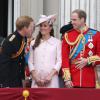 Kate Middleton, o príncipe William e o bebê real passam bem segundo comunicado de um porta-voz do Palácio