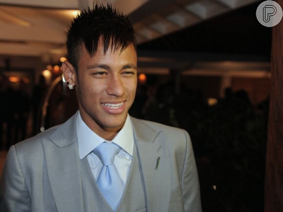 Neymar está se preparando para se apresentar para o Barcelona, no final de julho