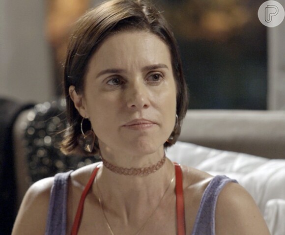 Sueli (Paula Burlamaqui) aceita a proposta de Ascânio (Tonico Pereira) e se volta contra Atena (Giovanna Antonelli), na novela 'A Regra do Jogo'