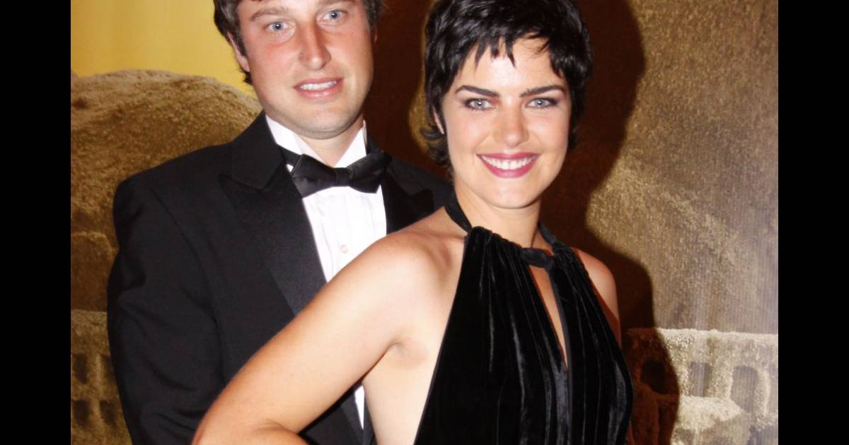 Ana Paula Arósio vive na Inglaterra com o marido - Purepeople