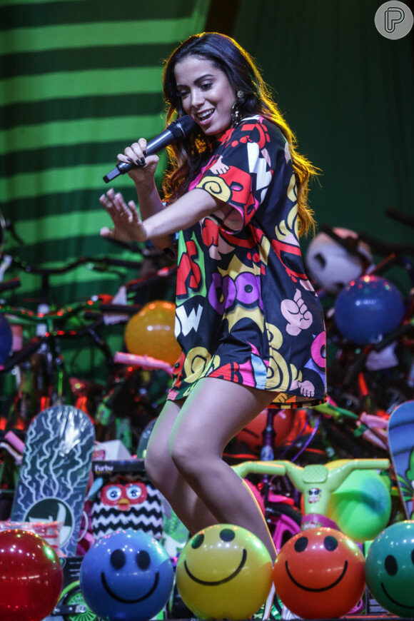 Anitta fez mais um show destinado ao público infantil e se apresentou no Rio de Janeiro nesta segunda, dia 12 de outubro de 2015