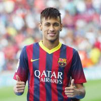 Neymar fala sobre anemia após cirurgia e tranquiliza fãs: 'Já estou melhor'