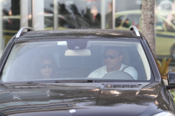 Ronaldo segue caminho com a namorada, a DJ Paula Morais