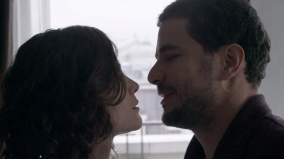 Daniel de Oliveira e Alice Braga estrelam 'Latitudes', um filme transmídia