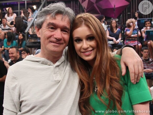 Marina Ruy Barbosa posa com Serginho Groisman