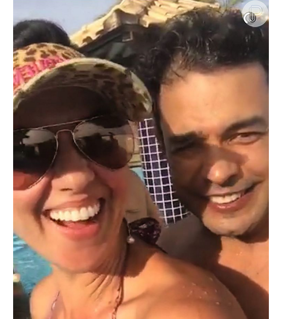 Zezé Di Camargo e Graciele Lacerda brincam em vídeo no Snapchat, publicado na terça-feira, 29 de dezembro de 2015