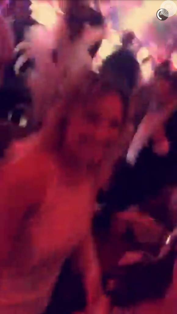 Bruna Marquezine e Sasha curtem Réveillon no Caribe, nesta sexta-feira, 1º de janeiro de 2016