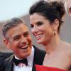 Sandra Bullock e George Clooney chamaram a atenção no Festival de Veneza em 28 de agosto de 2013