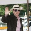 Nicolas Cage usou um estiloso chapéu no Festival de Veneza