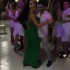 Zezé Di Camargo e Graciele Lacerda dançaram juntinhos em festa no hotel em que estão hospedados, em Fortaleza, dia 31 de dezembro de 2015