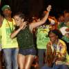 Anitta mostrou samba no pé durante o ensaio da Mocidade para o Carnaval 2016