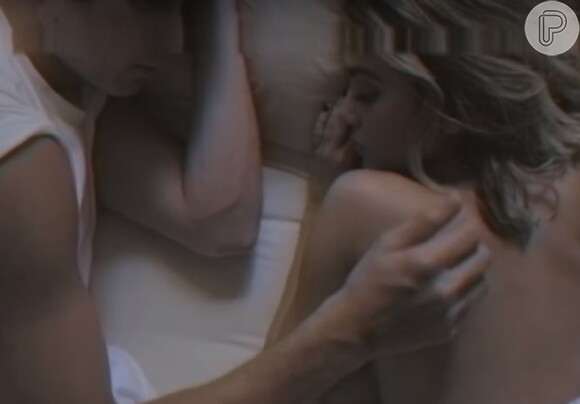 Manu Gavassi comenta clipe quente com Rafael Vitti: 'A gente se pegou pra valer'