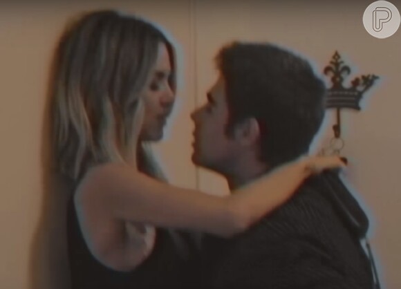 Manu Gavassi comenta clipe quente com Rafael Vitti: 'A gente se pegou pra valer'