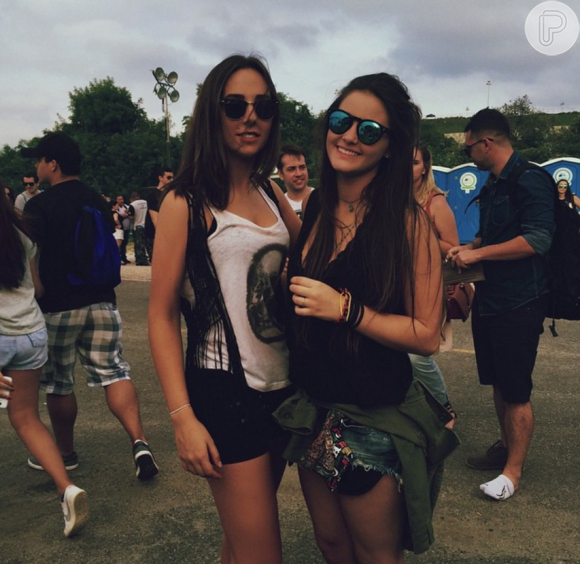 Lara curtiu o Lollapalooza na companhia de uma amiga em março de 2015