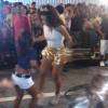 Carnaval 2016: Juliana Alves cai no samba com short curto em ensaio da Tijuca