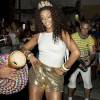 Carnaval 2016: Juliana Alves cai no samba com short curto em ensaio da Tijuca, nesta quinta-feira, 7 de janeiro de 2016