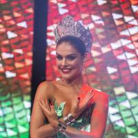 Carnaval 2016: rainha, Paloma Bernardi falta ao ensaio de rua da Grande Rio