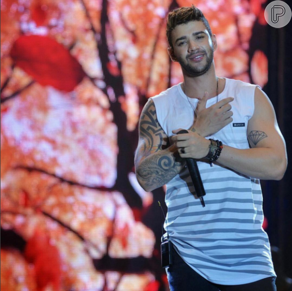 Gusttavo Lima exibe boa forma e sua rotina de exercícios nas redes sociais