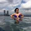 Thais Fersoza posta foto na piscina durante a viagem