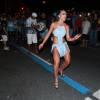 Sabrina Sato mostrou samba no pé em ensaio de rua da Vila Isabel para este Carnaval