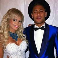 Neymar é apontado como affair da ring girl Jhenny Andrade, diz jornal