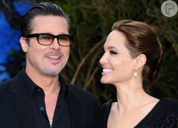 De acordo com uma fonte da publicação, Brad Pitt teria desistido da relação ao constatar que Angelina Jolie não o ouve
