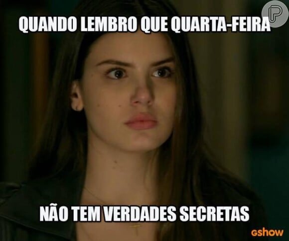 Na época da novela 'Verdades Secretas', Camila Queiroz também compartilhava memes com fotos suas no Twitter