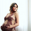 Jéssica Costa exibiu a barriga de grávida durante toda a gestação
