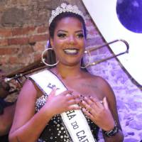 Ludmilla é coroada rainha do bloco Cordão da Bola Preta, no Rio: 'Vou me sentir'