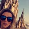 Grávida, Aline visitou a Catedral de Barcelona, na Espanha