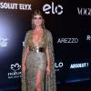 A blogueira Thassia Naves escolheu look inspirado em Cleópatra, com vestido Dina Barcelos, para curtir o Baile da Vogue 2016