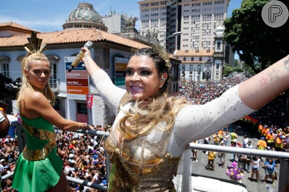 Preta Gil levou seu bloco mais uma vez para as ruas do centro do Rio