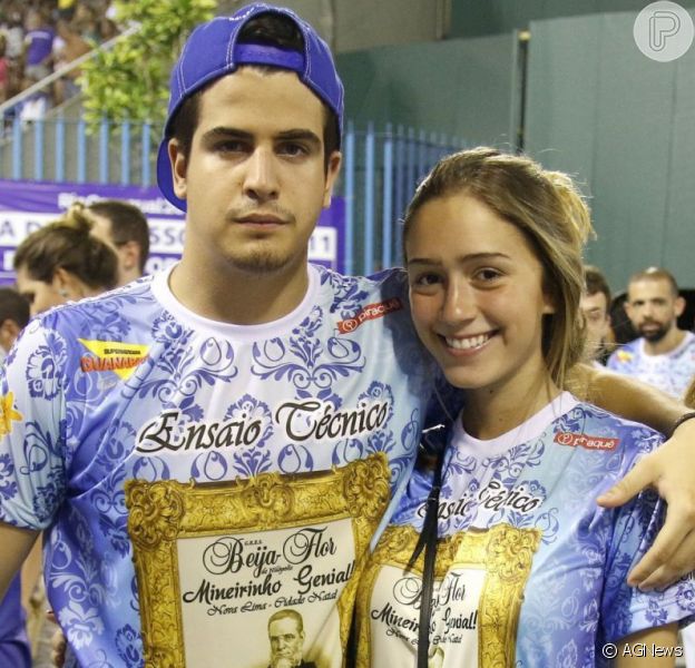 Carnaval: Enzo Celulari e a namorada, Carol Garson, vão a ...