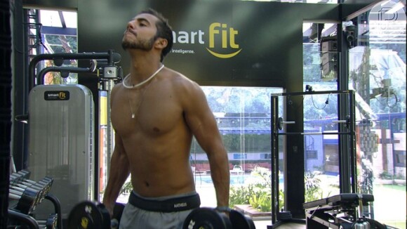 Matheus já perdeu cerca de 3 kg na casa do 'Big Brother Brasil 16'