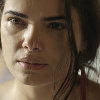 Novela 'A Regra do Jogo': Tóia ameaça Romero com faca, mas Atena salva o ex