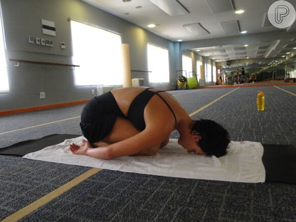'A respiração do hot yoga mudou minha vida', garante a atriz