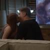 Eliza (Marina Ruy Barbosa) e Arthur (Fábio Assunção) se beijaram na noite desta quarta-feira, 04 de fevereiro em 'Totalmente Demais'