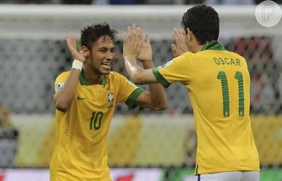 Neymar ganhou parabéns do jogador Oscar: 'Parabéns Ney. Muita saúde, felicidade e muito sucesso sempre!!! Grande abraço irmão'