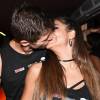 O ex-BBB Jonas Sulzbach comemorou o aniversário na madrugada do dia 07 de fevereiro de 2016 aos beijos com a noiva Mari Gonzalez durante o Circuito Barra-Ondina, no Camarote Salvador