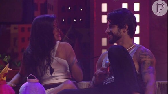 Munik e Renan conversaram demais antes de trocarem beijos no 'BBB16'
